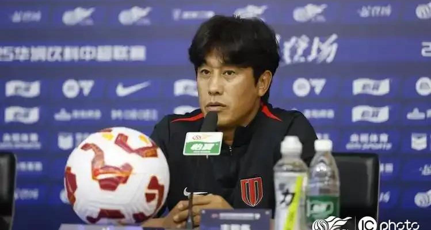 矛盾爆发！徐正源炮轰蓉城俱乐部：忍了6个月实在忍不下去了(成都蓉城俱乐部对徐正源的处罚决定)